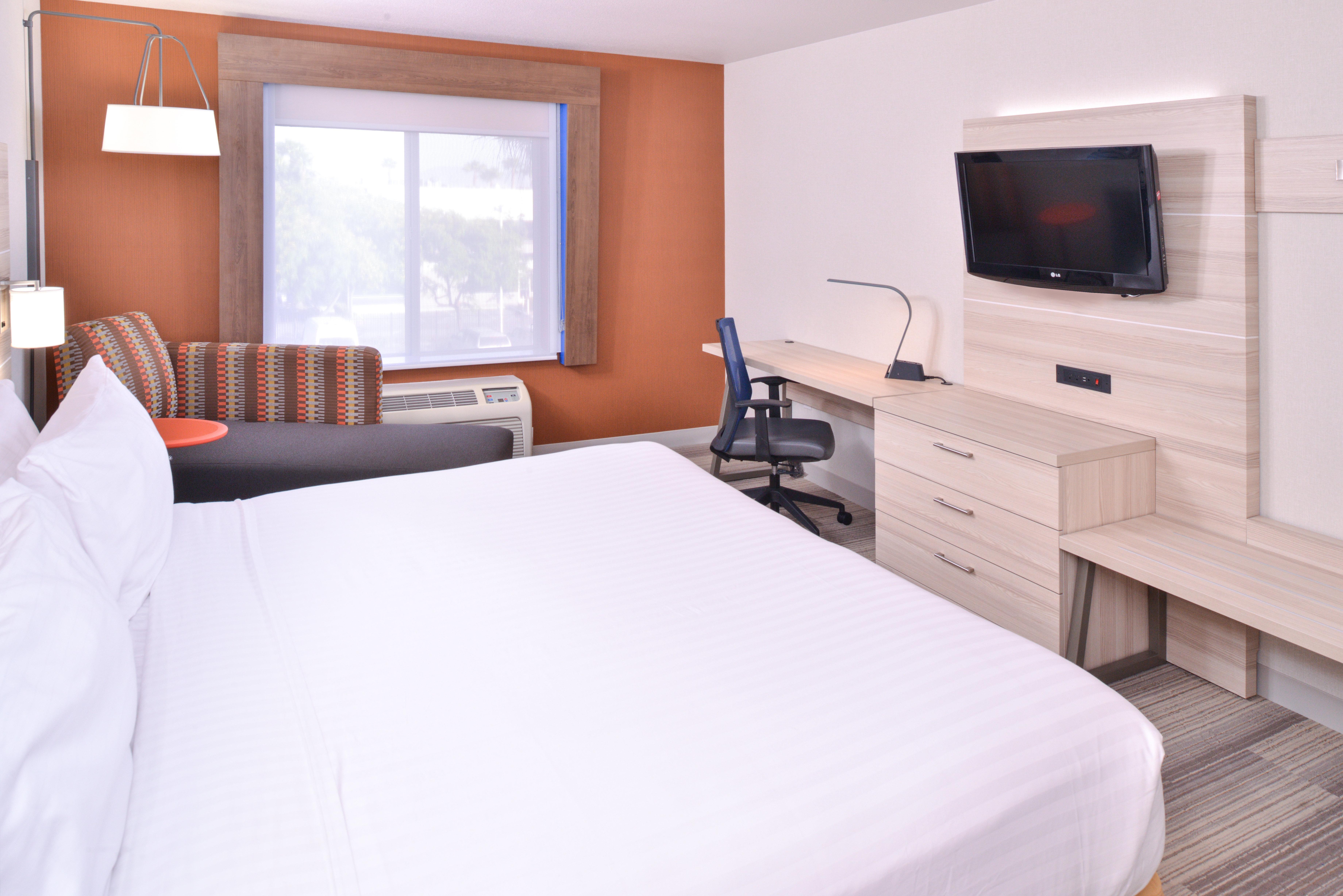 Hotel Holiday Express - Otay Mesa, An Ihg